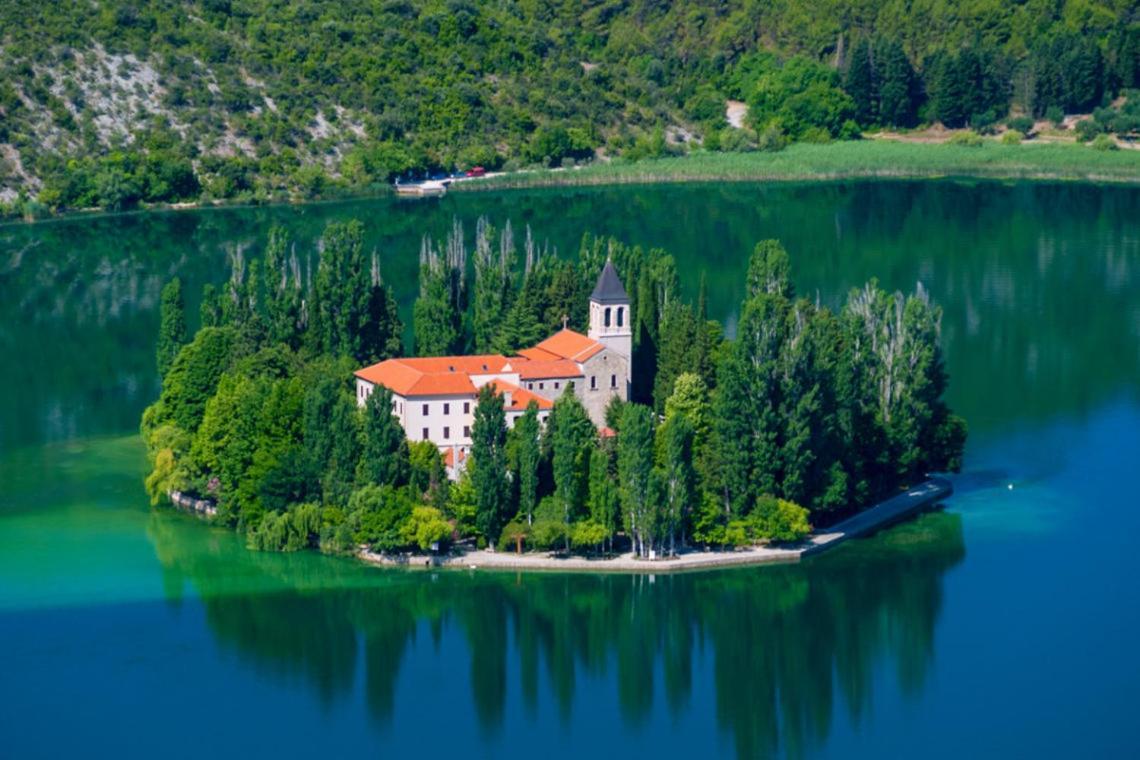 Villa Spark With Heated Pool In Rogoznica Зечево Екстер'єр фото