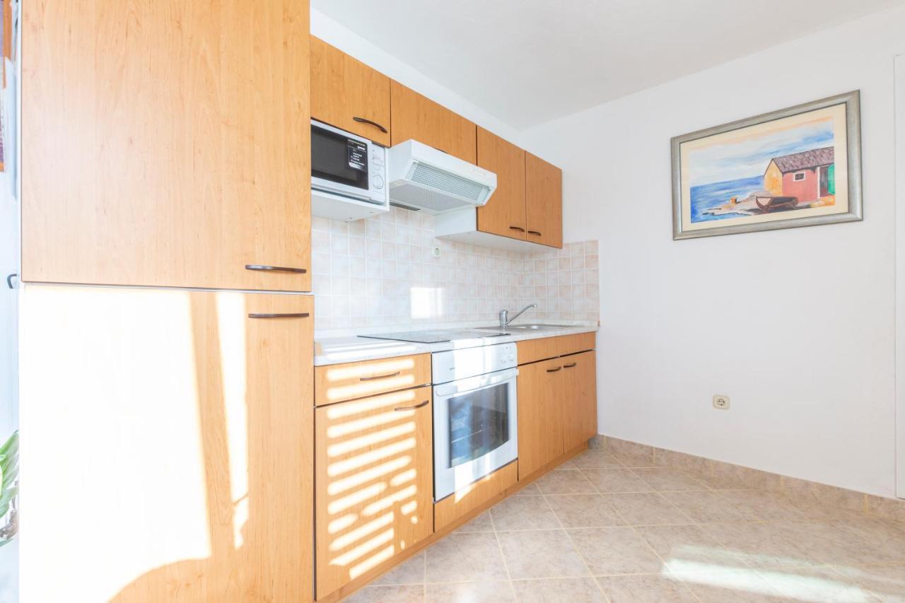 Villa Spark With Heated Pool In Rogoznica Зечево Екстер'єр фото